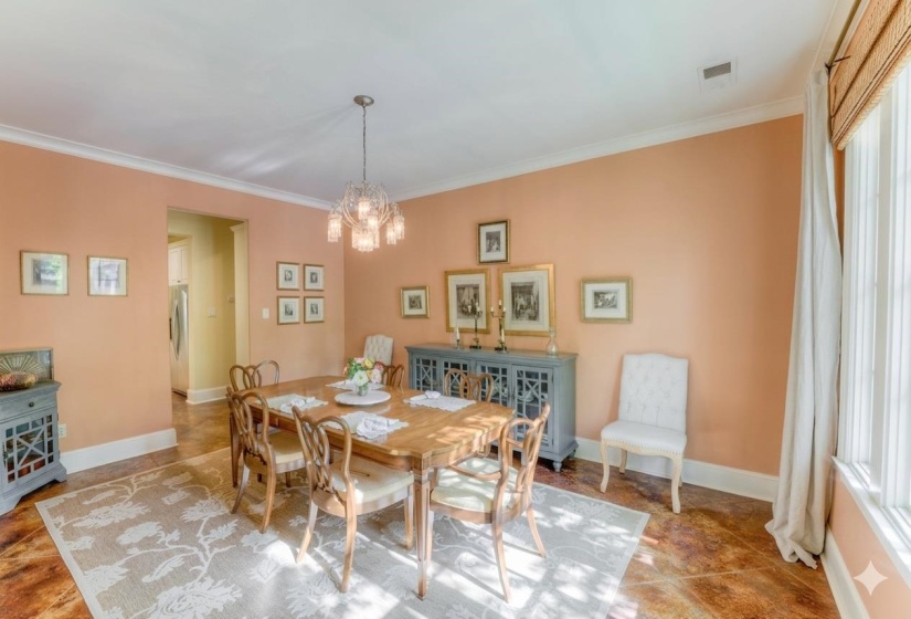 255 REMBERT ST, Memphis, Tennessee 38104, 4 Bedroom Bedrooms, 9 Room Rooms,3.1 BathroomBathrooms,Residential,For Sale,REMBERT,0,10229502