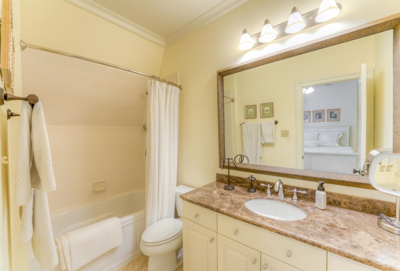 255 REMBERT ST, Memphis, Tennessee 38104, 4 Bedroom Bedrooms, 9 Room Rooms,3.1 BathroomBathrooms,Residential,For Sale,REMBERT,0,10229502