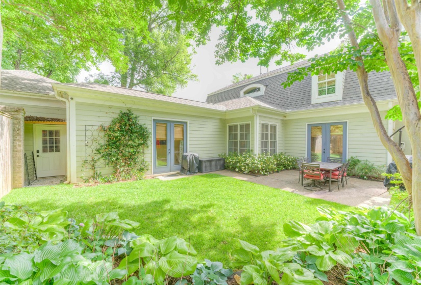 255 REMBERT ST, Memphis, Tennessee 38104, 4 Bedroom Bedrooms, 9 Room Rooms,3.1 BathroomBathrooms,Residential,For Sale,REMBERT,0,10229502