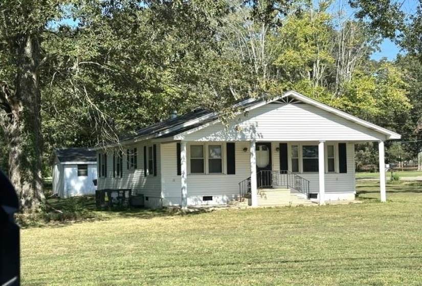 27 ROSEWOOD DR, Savannah, Tennessee 38372, 2 Bedroom Bedrooms, 7 Room Rooms,2 BathroomBathrooms,Residential,For Sale,ROSEWOOD,0,10229504