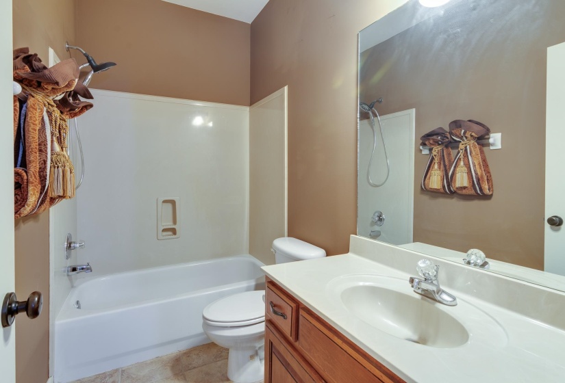 11095 LATTING RD, Eads, Tennessee 38028, 5 Bedroom Bedrooms, 11 Room Rooms,4.1 BathroomBathrooms,Residential,For Sale,LATTING,0,10229505