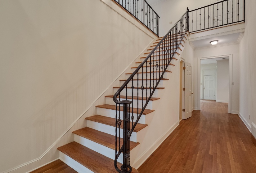 1993 WAXLANDER CIR, Germantown, Tennessee 38138, 4 Bedroom Bedrooms, 9 Room Rooms,3.1 BathroomBathrooms,Residential,For Sale,WAXLANDER,0,10229510
