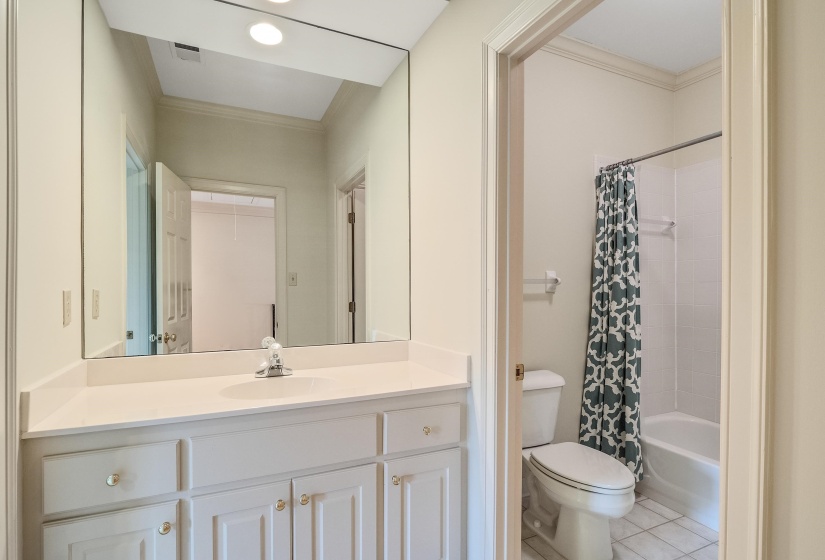 1993 WAXLANDER CIR, Germantown, Tennessee 38138, 4 Bedroom Bedrooms, 9 Room Rooms,3.1 BathroomBathrooms,Residential,For Sale,WAXLANDER,0,10229510