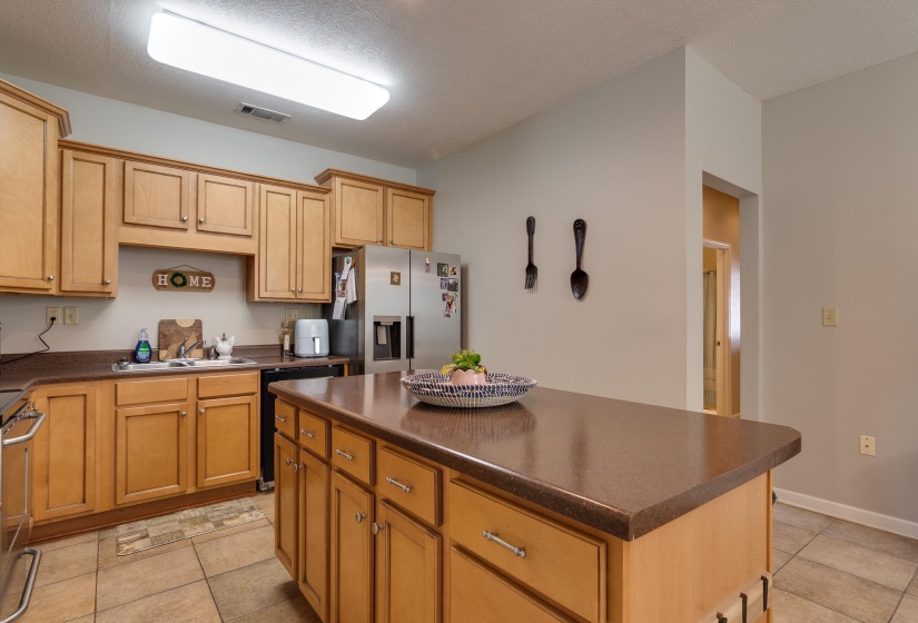 5486 RAMS HORN DR, Millington, Tennessee 38053, 3 Bedroom Bedrooms, 6 Room Rooms,3 BathroomBathrooms,Residential,For Sale,RAMS HORN,0,10229511