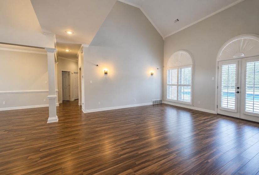 1572 JOHN RIDGE DR, Collierville, Tennessee 38017, 4 Bedroom Bedrooms, 9 Room Rooms,2.1 BathroomBathrooms,Residential,For Sale,JOHN RIDGE,0,10229512