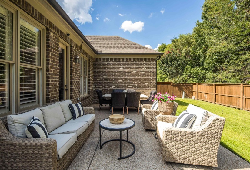 1682 TARTAN LN, Collierville, Tennessee 38017, 4 Bedroom Bedrooms, 9 Room Rooms,3 BathroomBathrooms,Residential,For Sale,TARTAN,0,10229515
