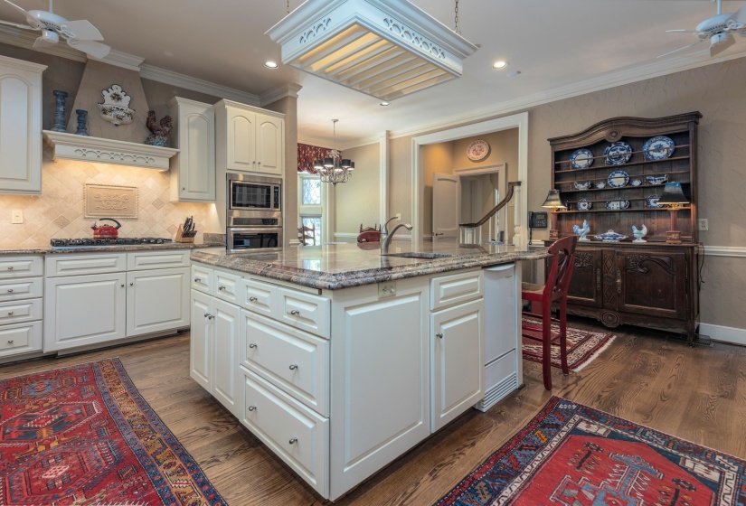 6245 GREEN MEADOWS RD, Memphis, Tennessee 38120, 3 Bedroom Bedrooms, 3 Room Rooms,3.2 BathroomBathrooms,Residential,For Sale,GREEN MEADOWS,0,10229520
