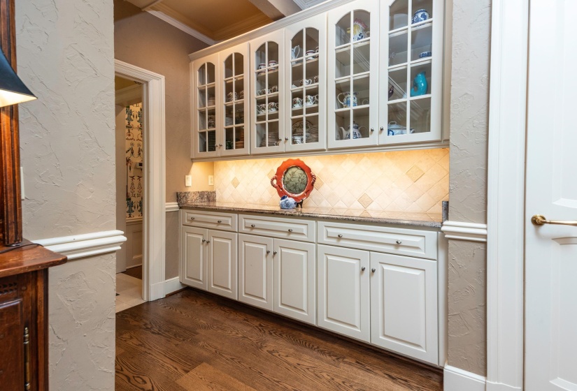 6245 GREEN MEADOWS RD, Memphis, Tennessee 38120, 3 Bedroom Bedrooms, 3 Room Rooms,3.2 BathroomBathrooms,Residential,For Sale,GREEN MEADOWS,0,10229520