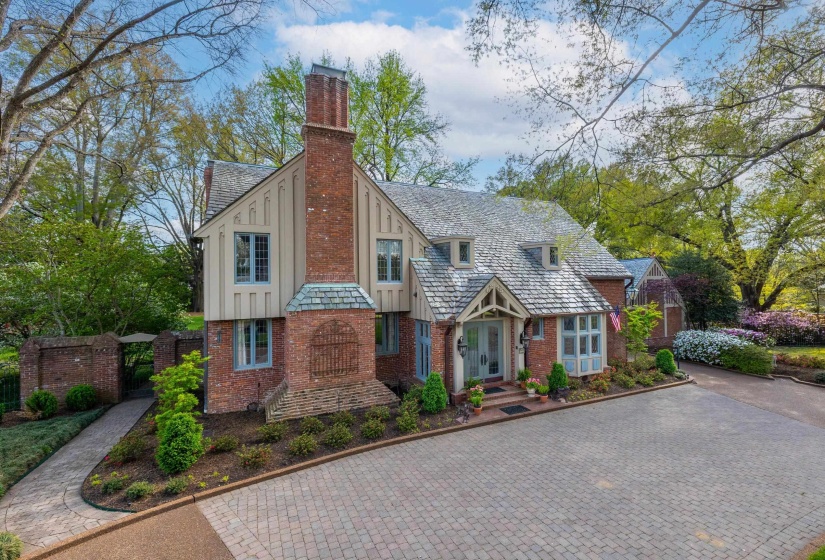 6245 GREEN MEADOWS RD, Memphis, Tennessee 38120, 3 Bedroom Bedrooms, 3 Room Rooms,3.2 BathroomBathrooms,Residential,For Sale,GREEN MEADOWS,0,10229520