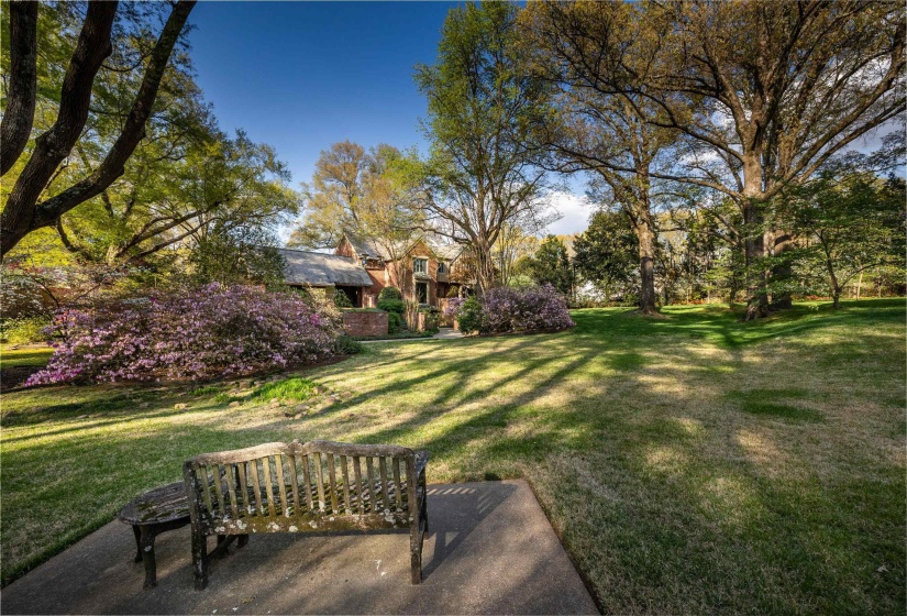 6245 GREEN MEADOWS RD, Memphis, Tennessee 38120, 3 Bedroom Bedrooms, 3 Room Rooms,3.2 BathroomBathrooms,Residential,For Sale,GREEN MEADOWS,0,10229520