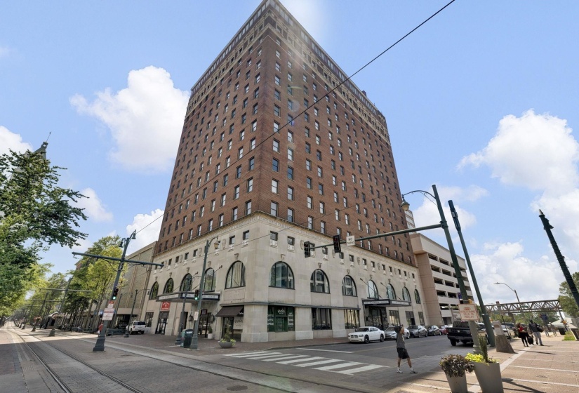109 MAIN ST, Memphis, Tennessee 38103, 2 Bedroom Bedrooms, 4 Room Rooms,2 BathroomBathrooms,Residential,For Sale,MAIN,0,10229521