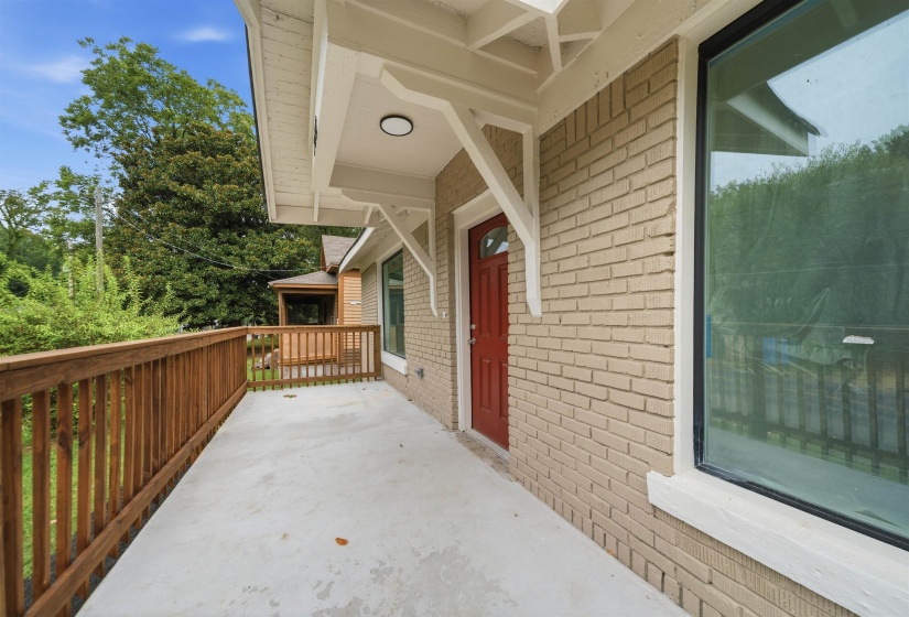 258 HOLLYWOOD ST, Memphis, Tennessee 38112, 4 Bedroom Bedrooms, 5 Room Rooms,2 BathroomBathrooms,Residential,For Sale,HOLLYWOOD,0,10229527