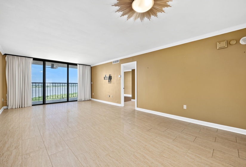 200 WAGNER PL, Memphis, Tennessee 38103, 2 Bedroom Bedrooms, 5 Room Rooms,2 BathroomBathrooms,Residential,For Sale,WAGNER,0,10229528