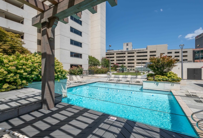 200 WAGNER PL, Memphis, Tennessee 38103, 2 Bedroom Bedrooms, 5 Room Rooms,2 BathroomBathrooms,Residential,For Sale,WAGNER,0,10229528