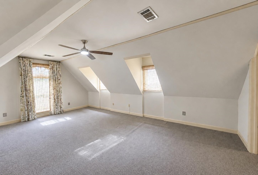 1501 GRANVILLE LN, Memphis, Tennessee 38104, 3 Bedroom Bedrooms, 6 Room Rooms,2.1 BathroomBathrooms,Residential,For Sale,GRANVILLE,0,10229529