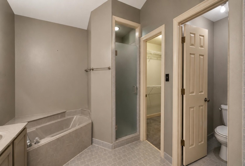 1501 GRANVILLE LN, Memphis, Tennessee 38104, 3 Bedroom Bedrooms, 6 Room Rooms,2.1 BathroomBathrooms,Residential,For Sale,GRANVILLE,0,10229529