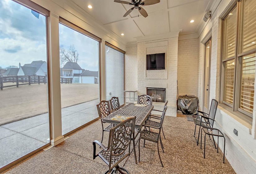 45 NORTH LAKE RD, Piperton, Tennessee 38017, 5 Bedroom Bedrooms, 2 Room Rooms,5.1 BathroomBathrooms,Residential,For Sale,NORTH LAKE,0,10229530