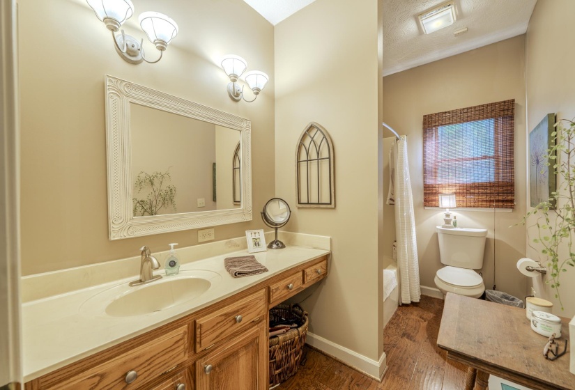 4375 STATE ROUTE 100 W HWY, Henderson, Tennessee 38340, 3 Bedroom Bedrooms, 14 Room Rooms,3.1 BathroomBathrooms,Residential,For Sale,STATE ROUTE 100 W,0,10229534