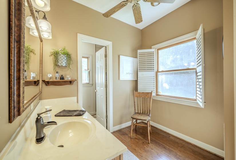 4375 STATE ROUTE 100 W HWY, Henderson, Tennessee 38340, 3 Bedroom Bedrooms, 14 Room Rooms,3.1 BathroomBathrooms,Residential,For Sale,STATE ROUTE 100 W,0,10229534
