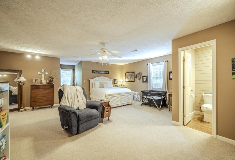 4375 STATE ROUTE 100 W HWY, Henderson, Tennessee 38340, 3 Bedroom Bedrooms, 14 Room Rooms,3.1 BathroomBathrooms,Residential,For Sale,STATE ROUTE 100 W,0,10229534