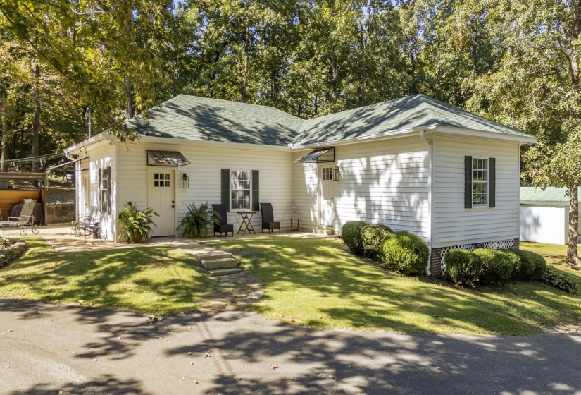 4375 STATE ROUTE 100 W HWY, Henderson, Tennessee 38340, 3 Bedroom Bedrooms, 14 Room Rooms,3.1 BathroomBathrooms,Residential,For Sale,STATE ROUTE 100 W,0,10229534