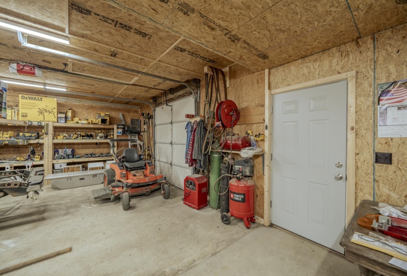 4375 STATE ROUTE 100 W HWY, Henderson, Tennessee 38340, 3 Bedroom Bedrooms, 14 Room Rooms,3.1 BathroomBathrooms,Residential,For Sale,STATE ROUTE 100 W,0,10229534