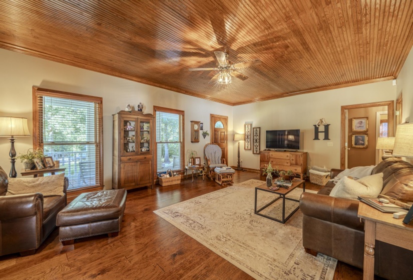 4375 STATE ROUTE 100 W HWY, Henderson, Tennessee 38340, 3 Bedroom Bedrooms, 14 Room Rooms,3.1 BathroomBathrooms,Residential,For Sale,STATE ROUTE 100 W,0,10229534
