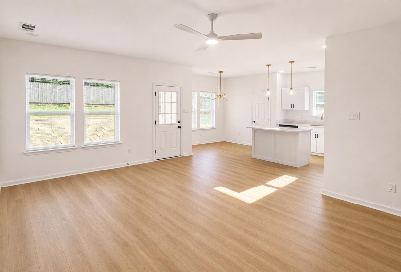 1429 TIMOTHY DR, Memphis, Tennessee 38116, 3 Bedroom Bedrooms, 9 Room Rooms,2 BathroomBathrooms,Residential,For Sale,TIMOTHY,0,10229536