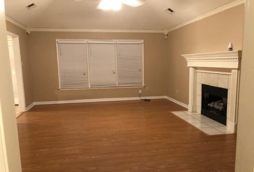 9246 CHALKWELL AVE, Memphis, Tennessee 38016, 3 Bedroom Bedrooms, 3 Room Rooms,2 BathroomBathrooms,Rental Properties,For Sale,CHALKWELL,0,10229540