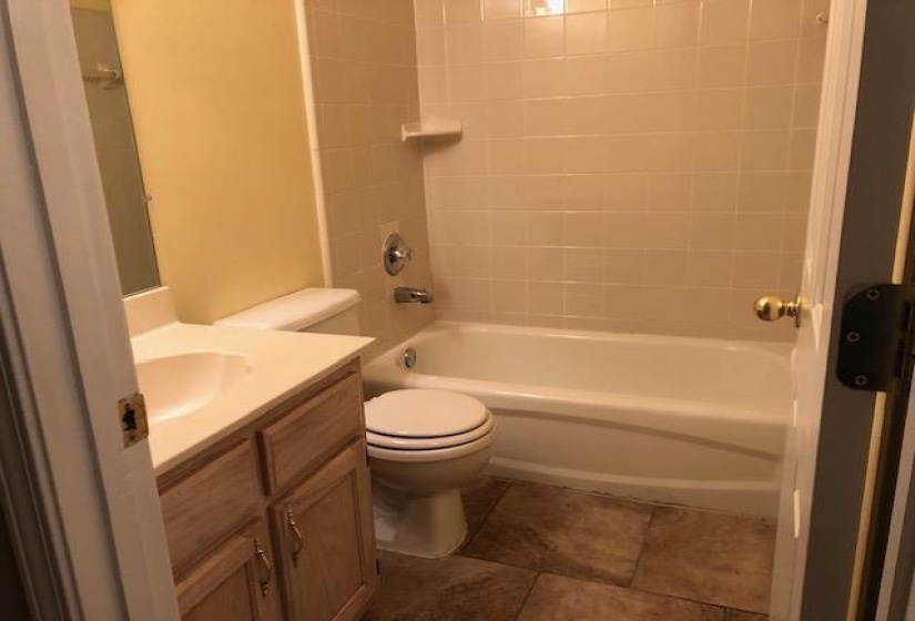 9246 CHALKWELL AVE, Memphis, Tennessee 38016, 3 Bedroom Bedrooms, 3 Room Rooms,2 BathroomBathrooms,Rental Properties,For Sale,CHALKWELL,0,10229540