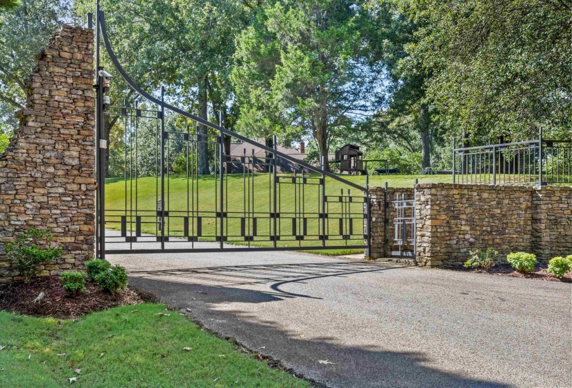 3914 WINDOLYN CIR, Bartlett, Tennessee 38133, 4 Bedroom Bedrooms, 5 Room Rooms,3.2 BathroomBathrooms,Residential,For Sale,WINDOLYN,0,10229204