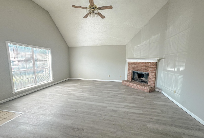 4198 MEADOW VALLEY DR, Memphis, Tennessee 38141, 3 Bedroom Bedrooms, 3 Room Rooms,2 BathroomBathrooms,Residential,For Sale,MEADOW VALLEY,0,10229428