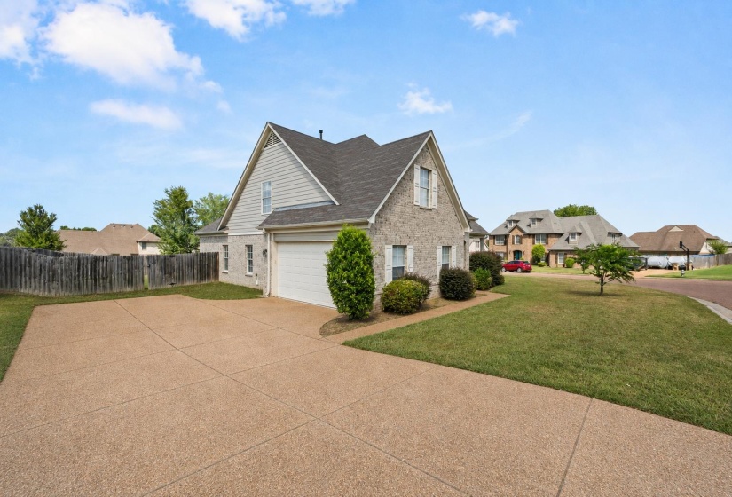1057 KENTSHIRE CV, Cordova, Tennessee 38018, 4 Bedroom Bedrooms, 6 Room Rooms,2.1 BathroomBathrooms,Residential,For Sale,KENTSHIRE,0,10229537