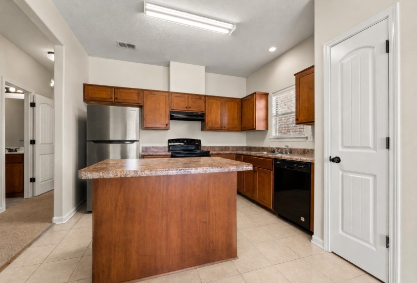 1057 KENTSHIRE CV, Cordova, Tennessee 38018, 4 Bedroom Bedrooms, 6 Room Rooms,2.1 BathroomBathrooms,Residential,For Sale,KENTSHIRE,0,10229537