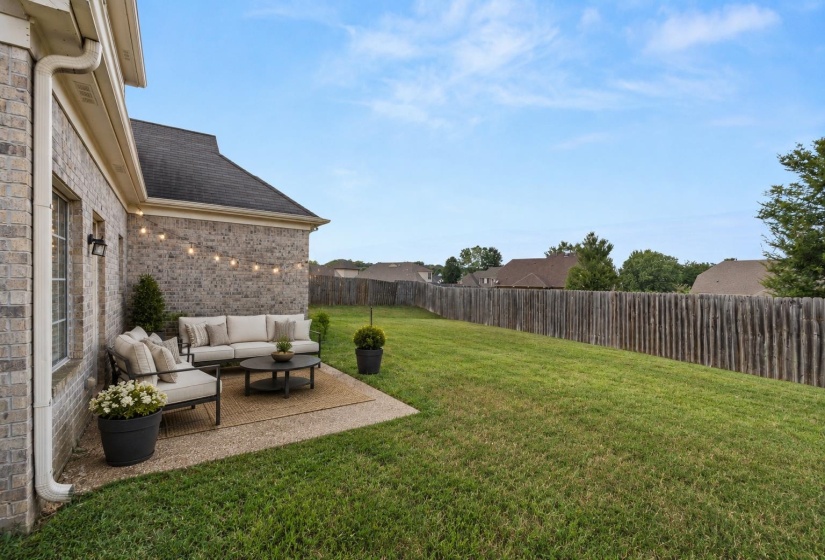 1057 KENTSHIRE CV, Cordova, Tennessee 38018, 4 Bedroom Bedrooms, 6 Room Rooms,2.1 BathroomBathrooms,Residential,For Sale,KENTSHIRE,0,10229537