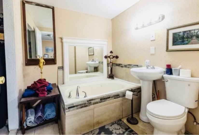 2763 FIZER RD, Memphis, Tennessee 38114, 4 Bedroom Bedrooms, 7 Room Rooms,2 BathroomBathrooms,Residential,For Sale,FIZER,0,10229538