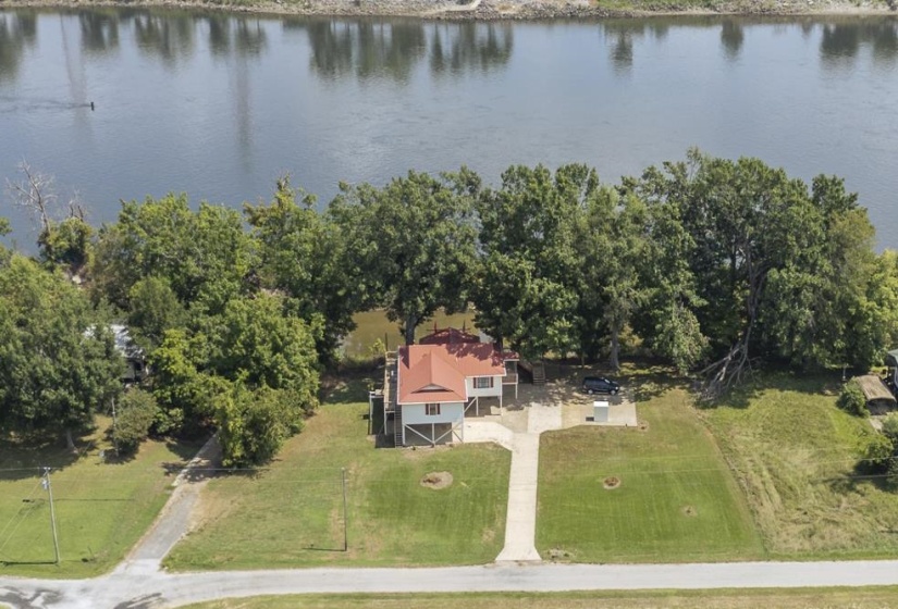 649 NARROWS LN, Counce, Tennessee 38326, 3 Bedroom Bedrooms, 8 Room Rooms,2 BathroomBathrooms,Residential,For Sale,NARROWS,0,10229539