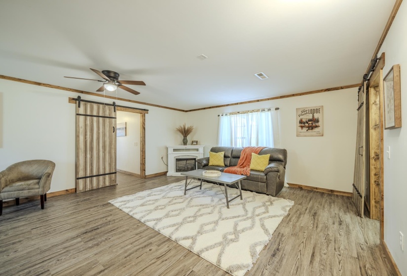649 NARROWS LN, Counce, Tennessee 38326, 3 Bedroom Bedrooms, 8 Room Rooms,2 BathroomBathrooms,Residential,For Sale,NARROWS,0,10229539