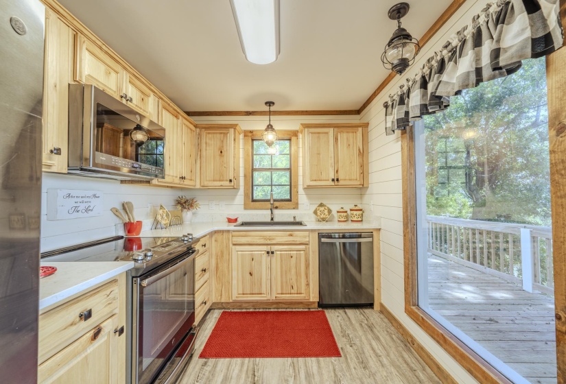 649 NARROWS LN, Counce, Tennessee 38326, 3 Bedroom Bedrooms, 8 Room Rooms,2 BathroomBathrooms,Residential,For Sale,NARROWS,0,10229539