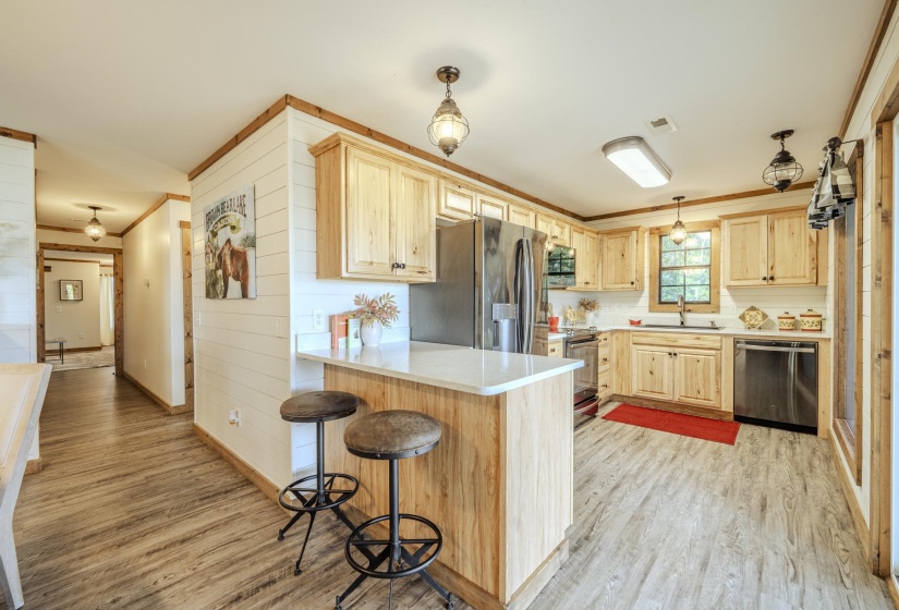 649 NARROWS LN, Counce, Tennessee 38326, 3 Bedroom Bedrooms, 8 Room Rooms,2 BathroomBathrooms,Residential,For Sale,NARROWS,0,10229539