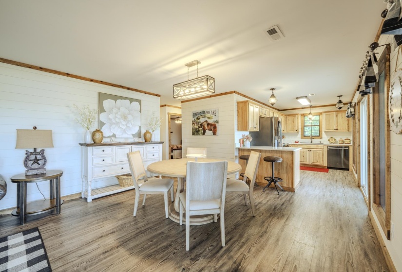 649 NARROWS LN, Counce, Tennessee 38326, 3 Bedroom Bedrooms, 8 Room Rooms,2 BathroomBathrooms,Residential,For Sale,NARROWS,0,10229539