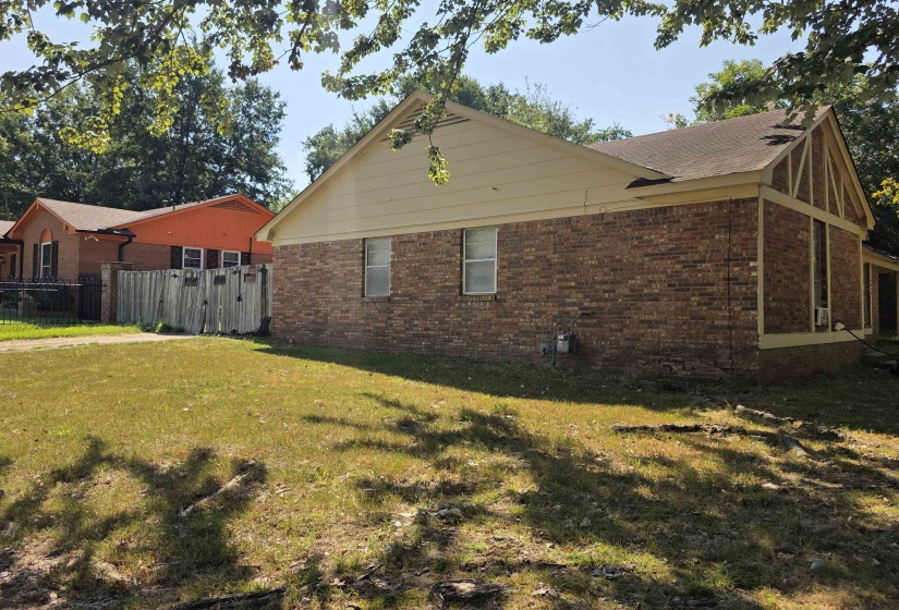 3830 DAGMAR ST, Memphis, Tennessee 38128, 3 Bedroom Bedrooms, 7 Room Rooms,1.1 BathroomBathrooms,Residential,For Sale,DAGMAR,0,10229544