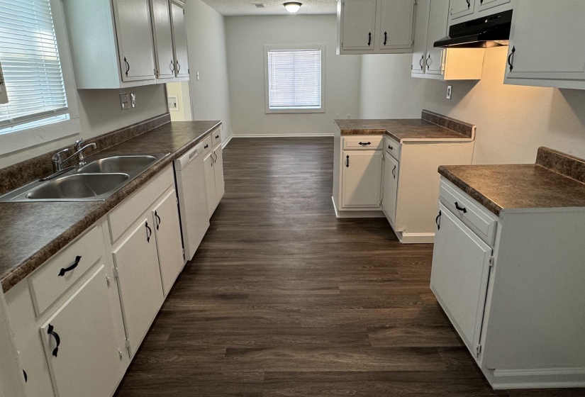 4999 TRADEWIND TER, Memphis, Tennessee 38118, 3 Bedroom Bedrooms, 6 Room Rooms,2.1 BathroomBathrooms,Residential,For Sale,TRADEWIND,0,10229547
