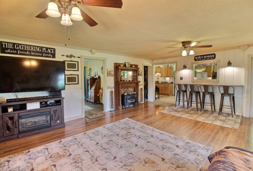 5985 BOBBITT RD, Moscow, Tennessee 38057, 3 Bedroom Bedrooms, 6 Room Rooms,2 BathroomBathrooms,Residential,For Sale,BOBBITT,0,10229553