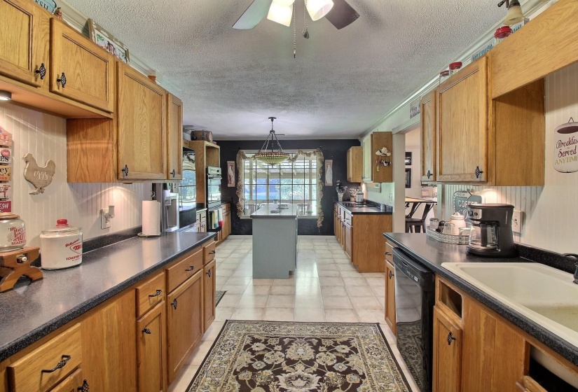 5985 BOBBITT RD, Moscow, Tennessee 38057, 3 Bedroom Bedrooms, 6 Room Rooms,2 BathroomBathrooms,Residential,For Sale,BOBBITT,0,10229553