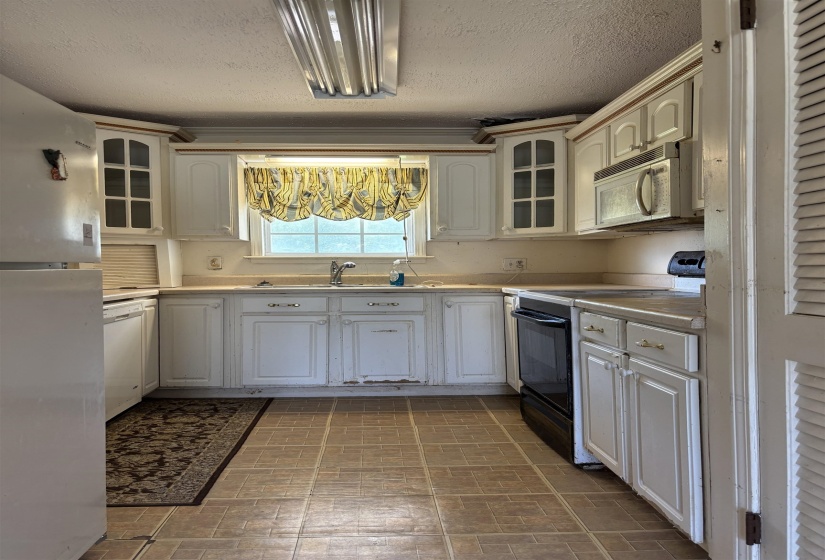 5995 BOBBITT RD, Moscow, Tennessee 38057, 3 Bedroom Bedrooms, 7 Room Rooms,2 BathroomBathrooms,Residential,For Sale,BOBBITT,0,10229554