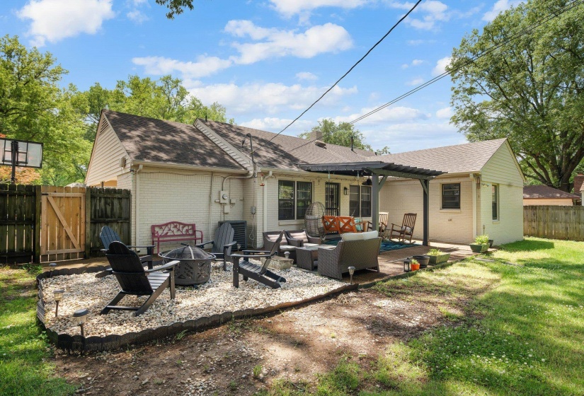 5362 WILTON AVE, Memphis, Tennessee 38120, 3 Bedroom Bedrooms, 6 Room Rooms,2 BathroomBathrooms,Residential,For Sale,WILTON,0,10229555