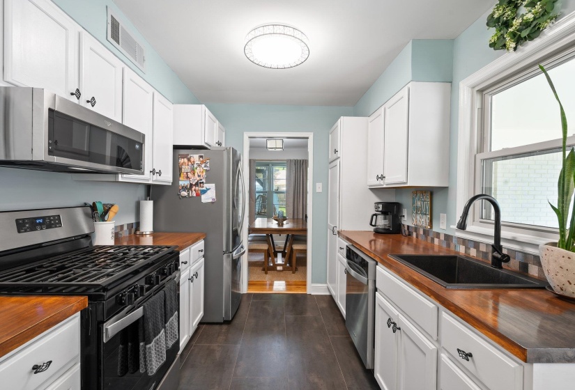 5362 WILTON AVE, Memphis, Tennessee 38120, 3 Bedroom Bedrooms, 6 Room Rooms,2 BathroomBathrooms,Residential,For Sale,WILTON,0,10229555