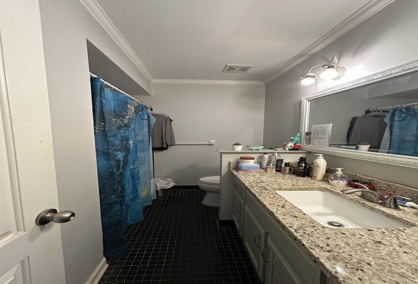 664 LAWNWOOD CV, Collierville, Tennessee 38017-0000, 4 Bedroom Bedrooms, 7 Room Rooms,3 BathroomBathrooms,Residential,For Sale,LAWNWOOD,0,10229556