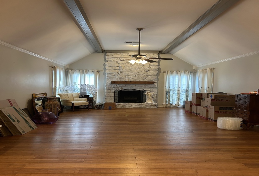 664 LAWNWOOD CV, Collierville, Tennessee 38017-0000, 4 Bedroom Bedrooms, 7 Room Rooms,3 BathroomBathrooms,Residential,For Sale,LAWNWOOD,0,10229556